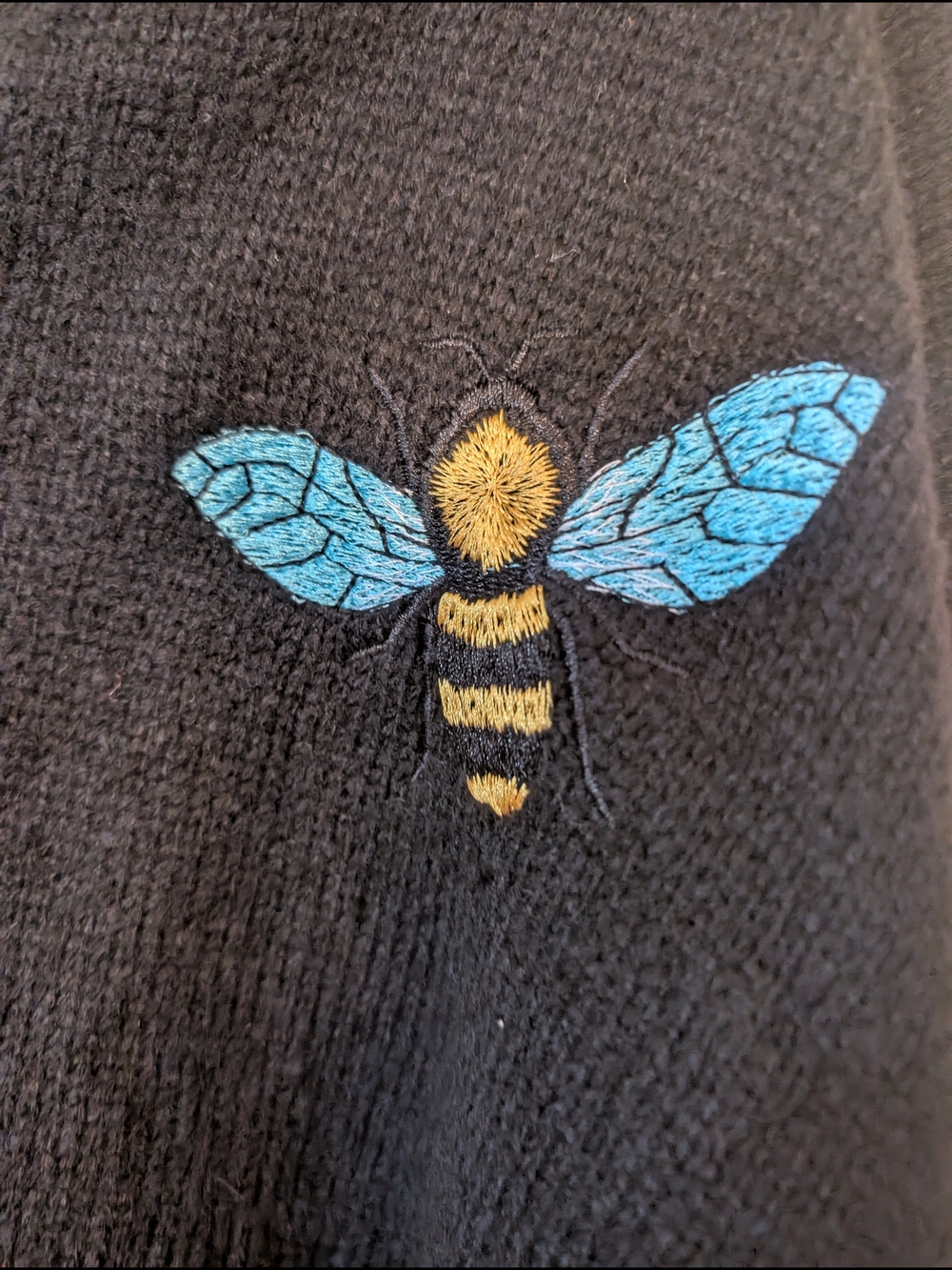 Black Bee Embroidered Button-Front Cardigan L